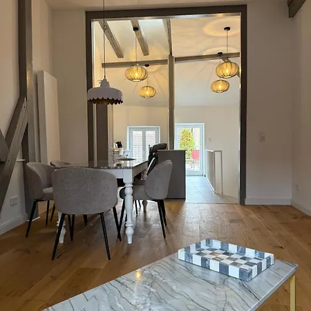 Townhouse Mayfair Style Im Weinstrassen Hotspot * Deidesheim