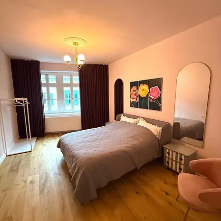 Townhouse Mayfair Style Im Weinstrassen Hotspot *