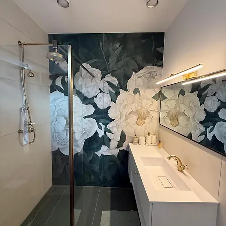 Townhouse Mayfair Style Im Weinstrassen Hotspot * 代德斯海姆